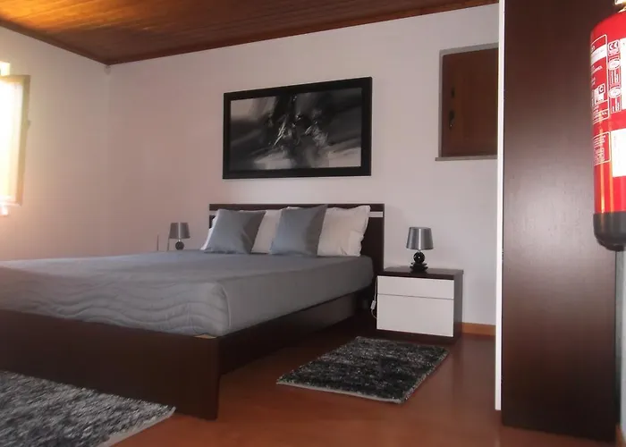 Cascata Do Varosa - בית חווה Vila Pouca (Viseu)