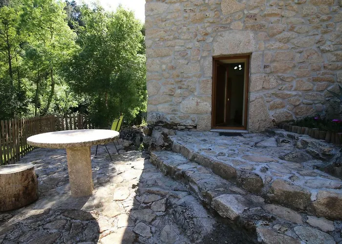 Cascata Do Varosa - בית חווה Vila Pouca (Viseu)